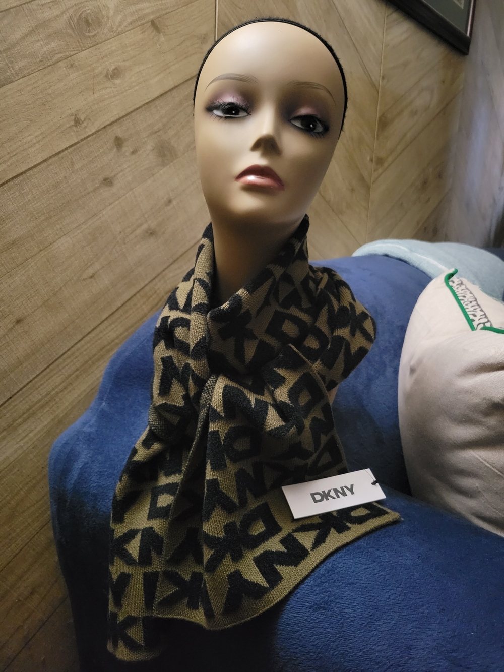 DKNY Chenille Logo Reversible Jacquard Knit Scarf